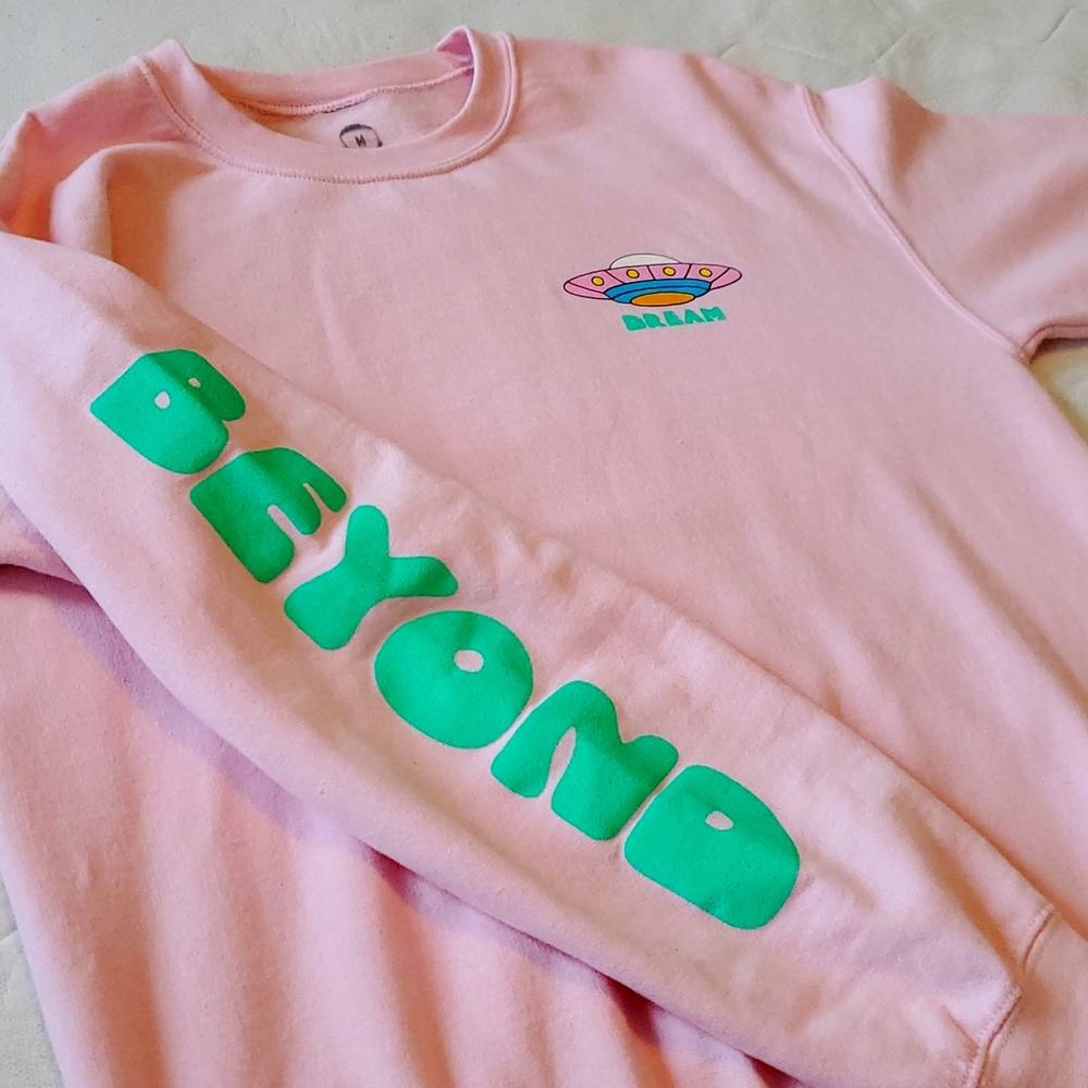 DREAM Clothing - Dream Beyond pink crewneck (UFO/Alien)